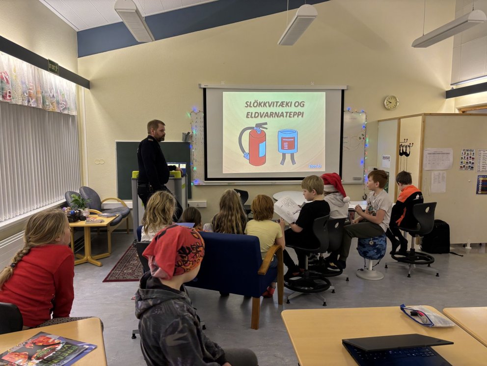 Heimsókn frá slökkviliðsstjóra