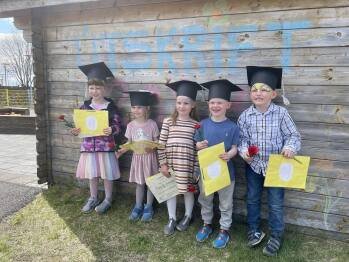 Útskrift og vorhátíð