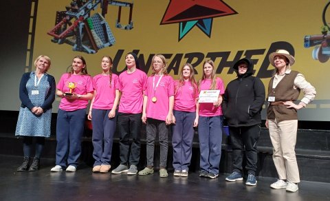 Glæsilegur árangur í First Lego League keppninni